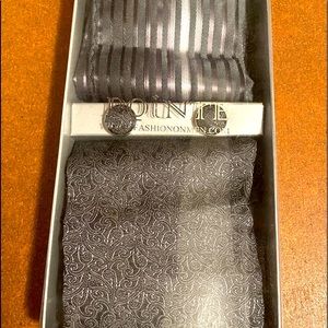 4 Pc Set - 2 handkerchiefs & 2 matching cufflinks